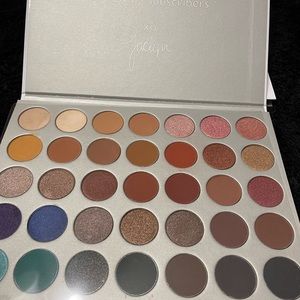 Morphe X Jaclyn Hill  first palette